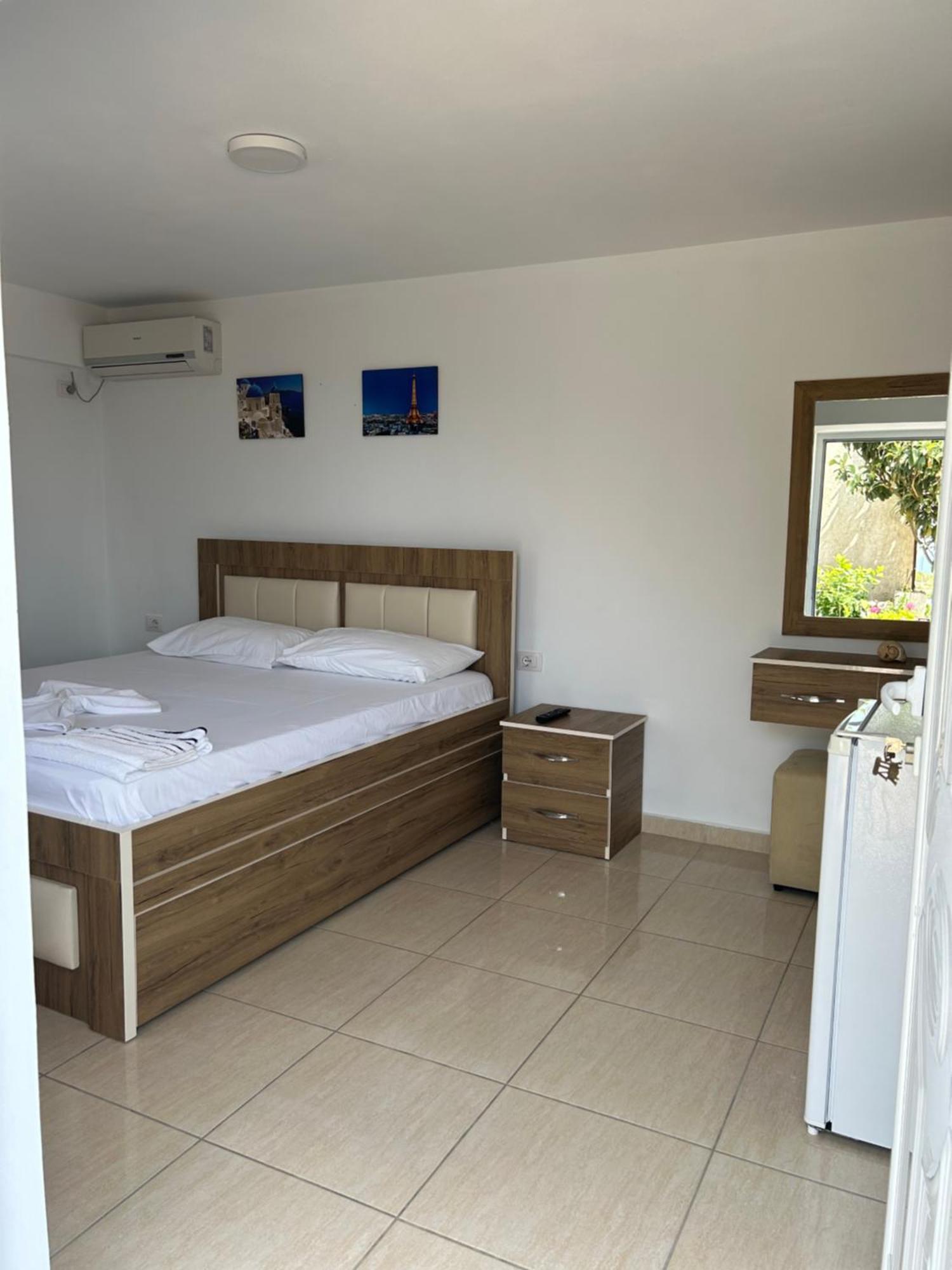 Eri Rooms Sarandë エクステリア 写真
