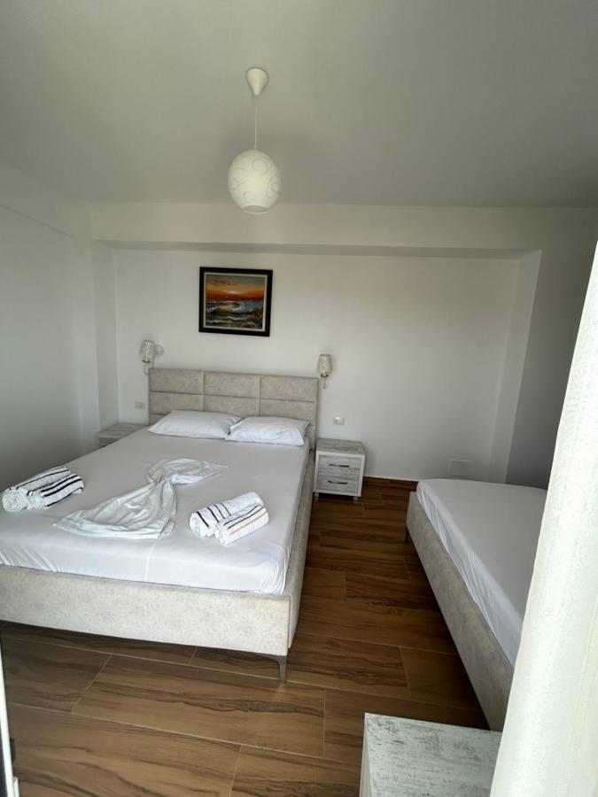 Eri Rooms Sarandë エクステリア 写真
