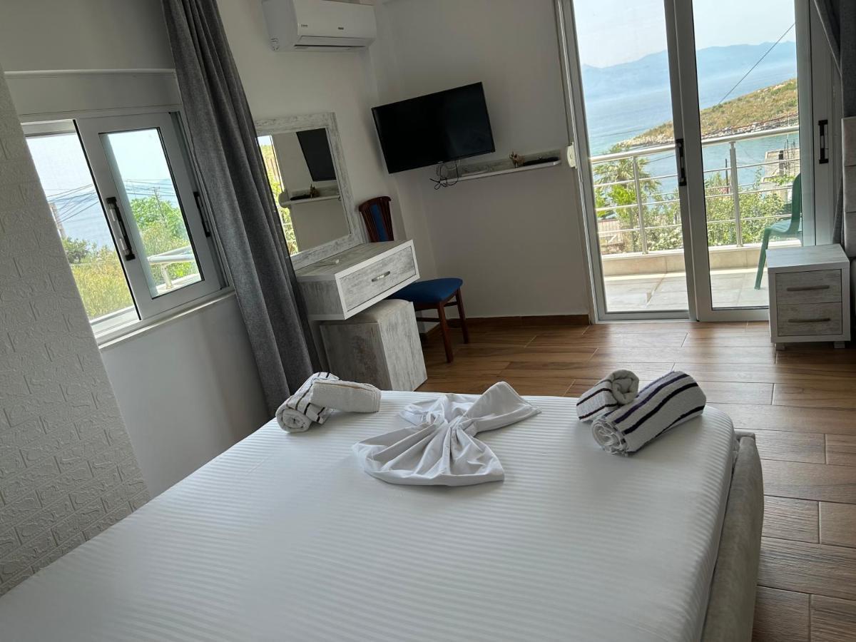 Eri Rooms Sarandë エクステリア 写真