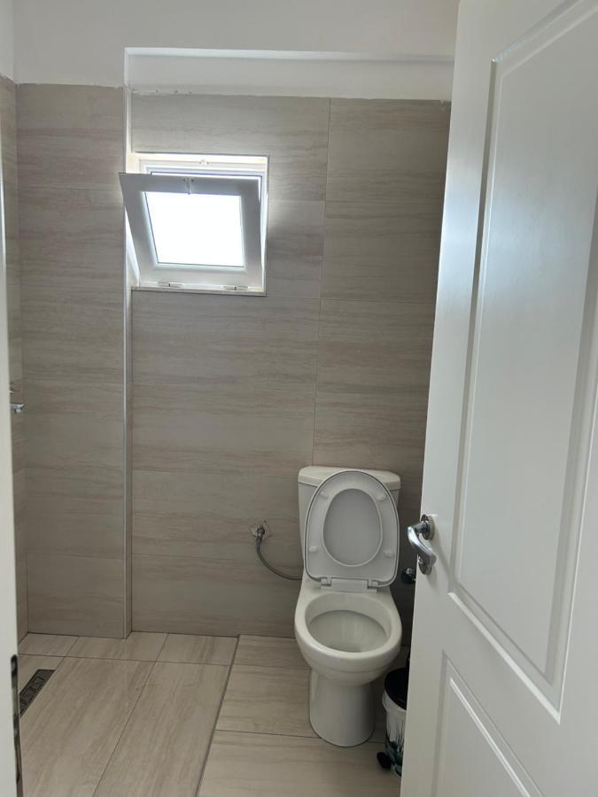 Eri Rooms Sarandë エクステリア 写真