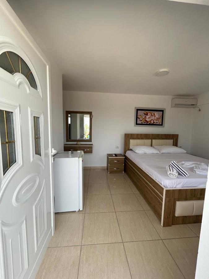Eri Rooms Sarandë エクステリア 写真