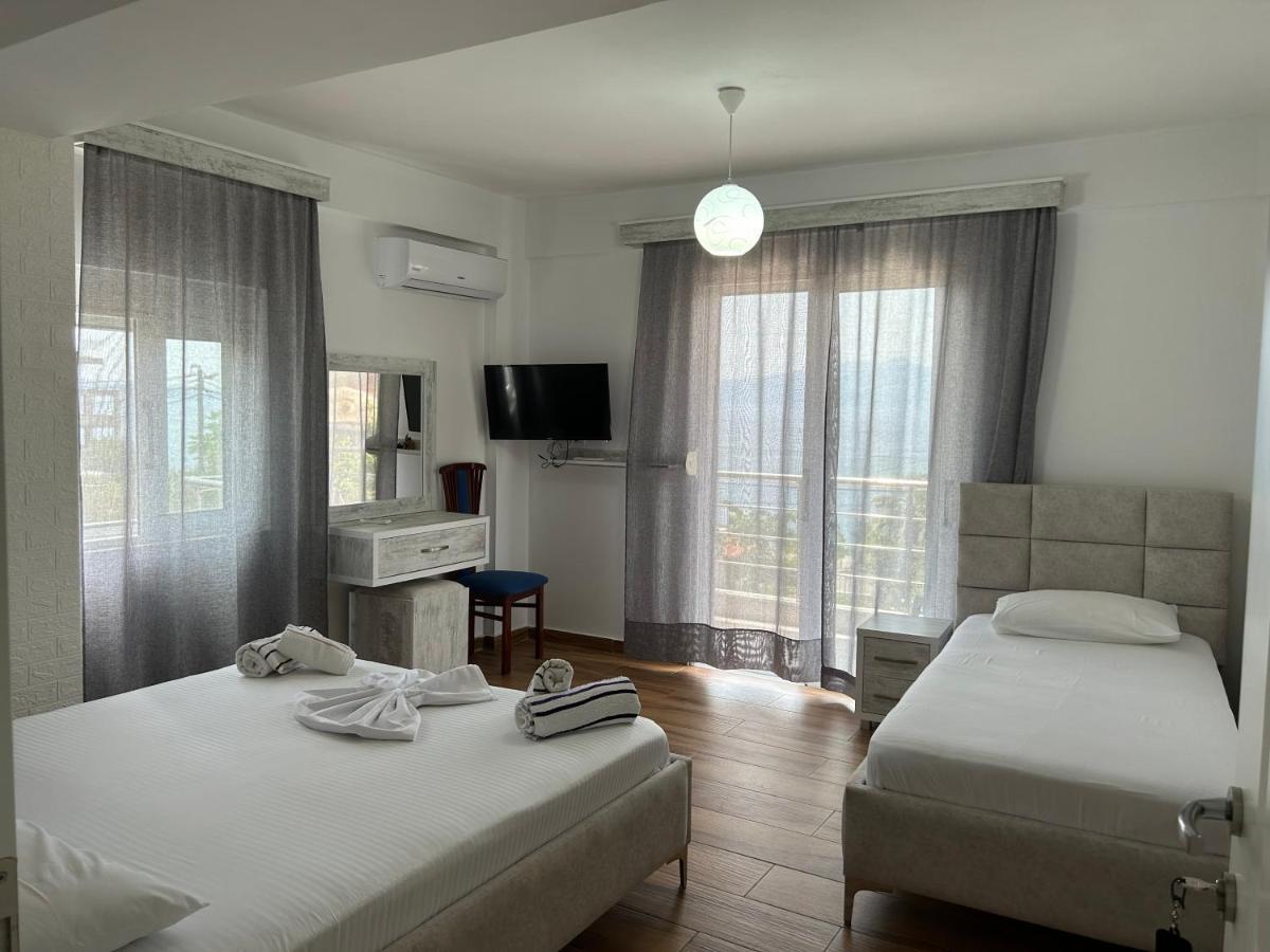 Eri Rooms Sarandë エクステリア 写真