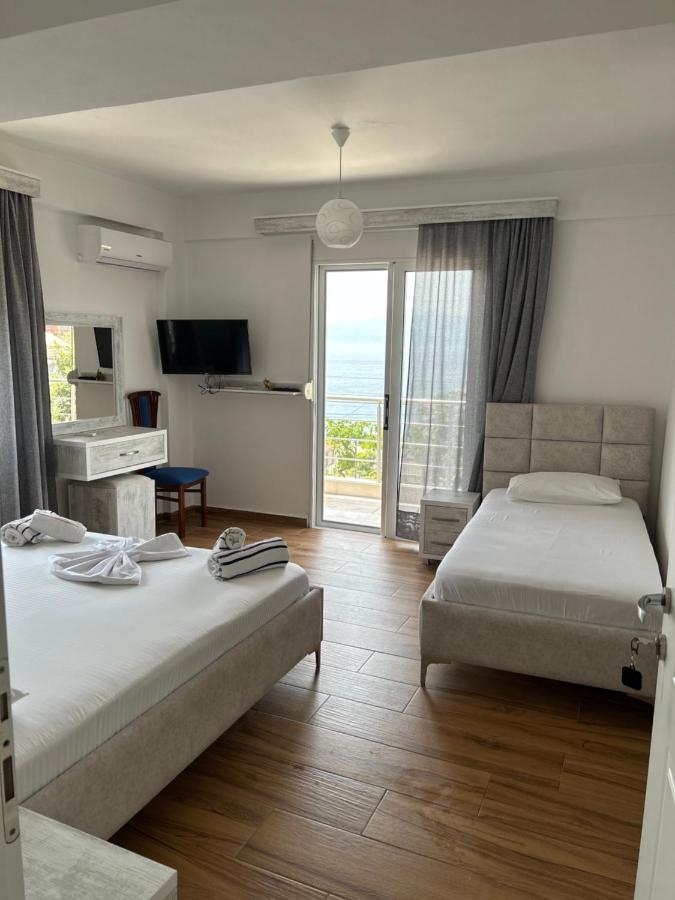 Eri Rooms Sarandë エクステリア 写真