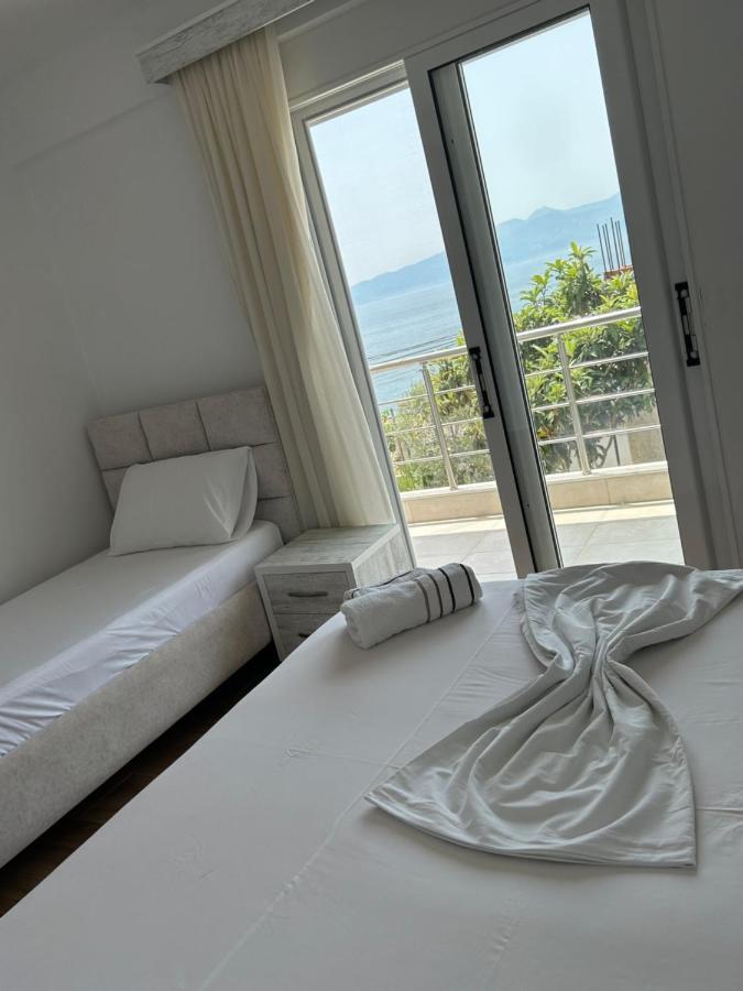 Eri Rooms Sarandë エクステリア 写真