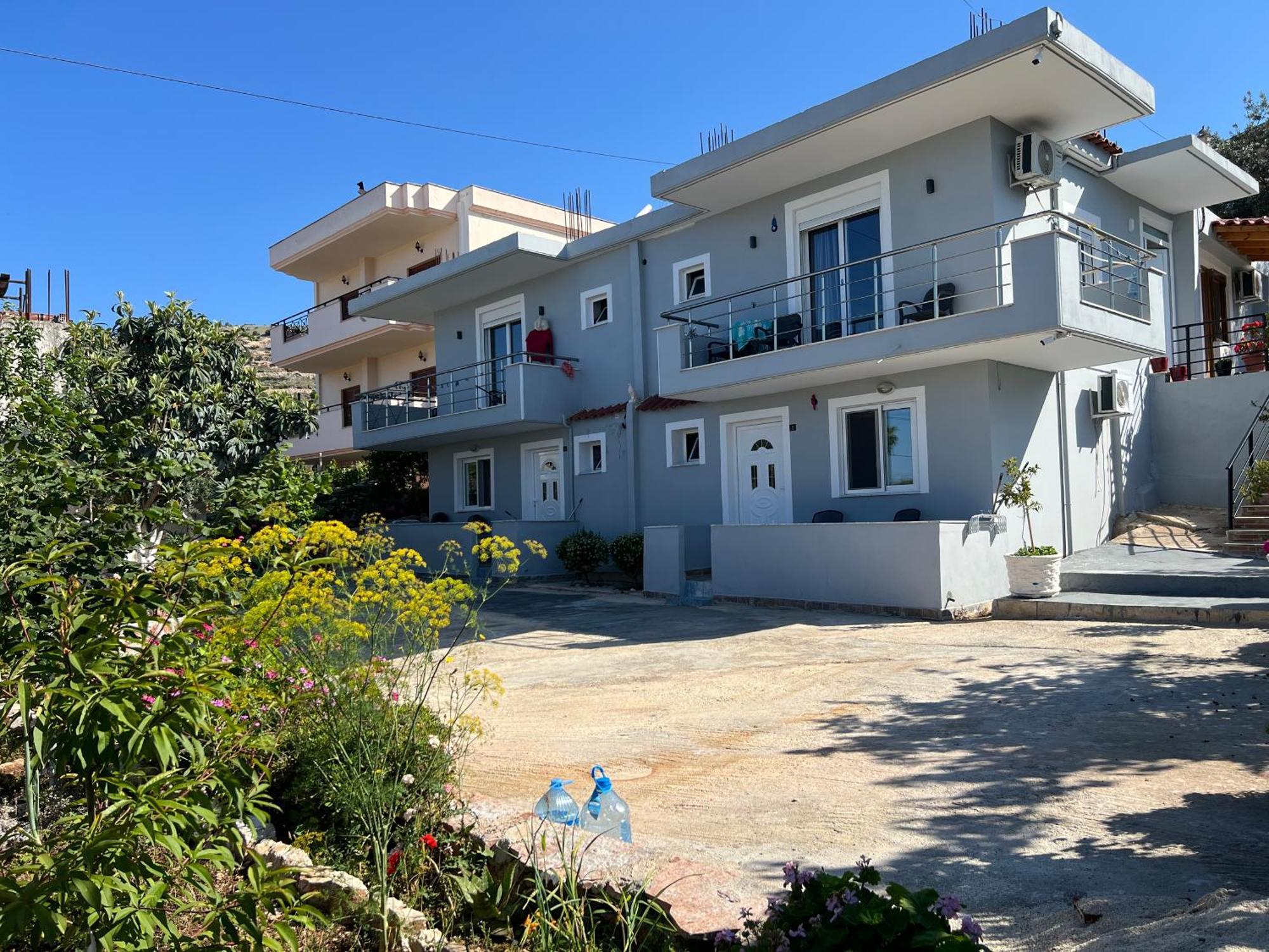 Eri Rooms Sarandë エクステリア 写真