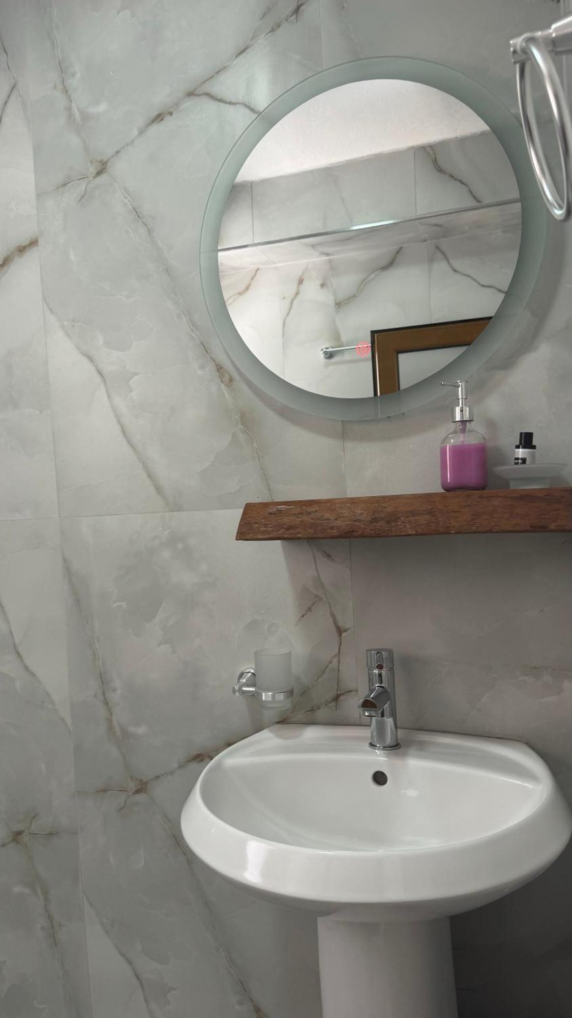 Eri Rooms Sarandë エクステリア 写真