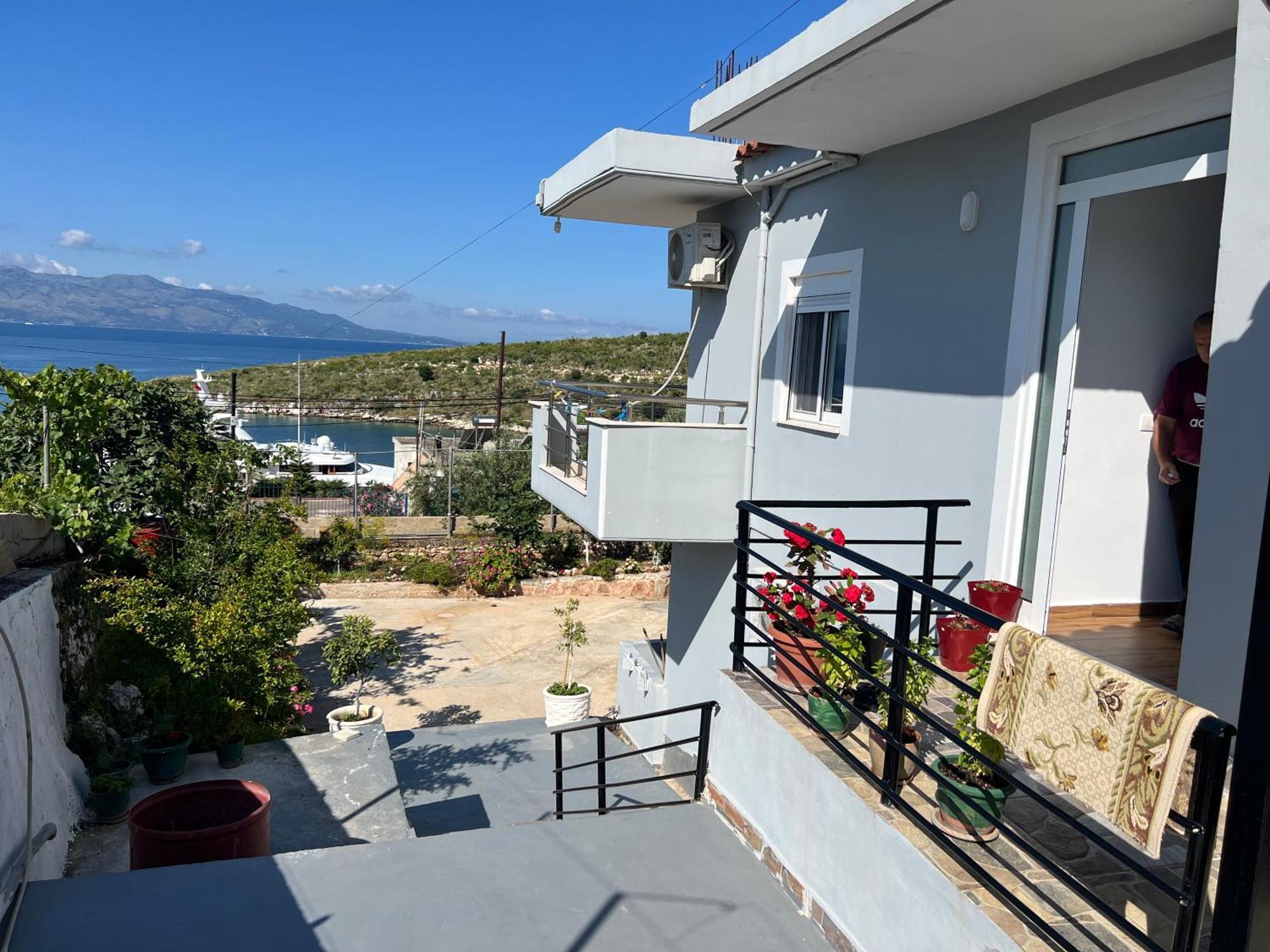 Eri Rooms Sarandë エクステリア 写真